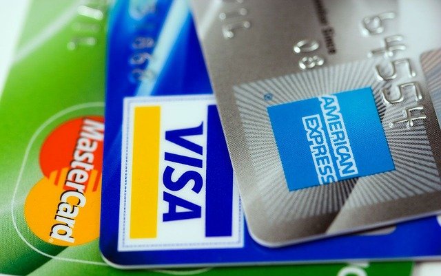 2021年信用卡繳所得稅統一於7月9日扣款 這麼做可以再晚一個月繳稅