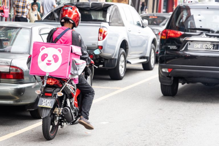 外送員投保指南:兼差 Uber Eats、Foodpanda 都該買的 3 種保險