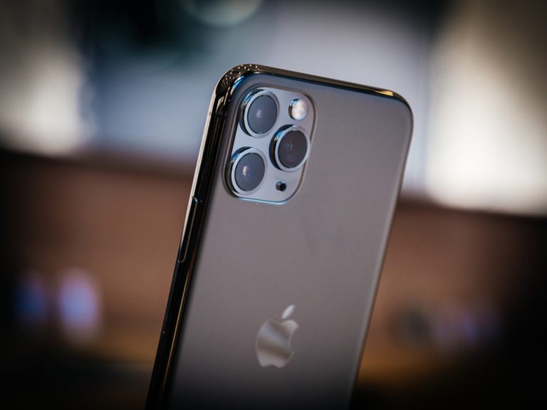 iPhone 該買 AppleCare + 還是遠傳、台哥大、中華電信手機保險?